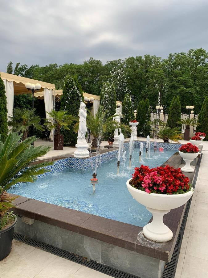 Laura Holiday Hotel Braila Exterior photo
