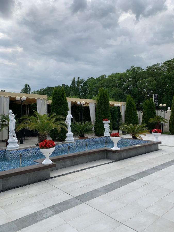 Laura Holiday Hotel Braila Exterior photo