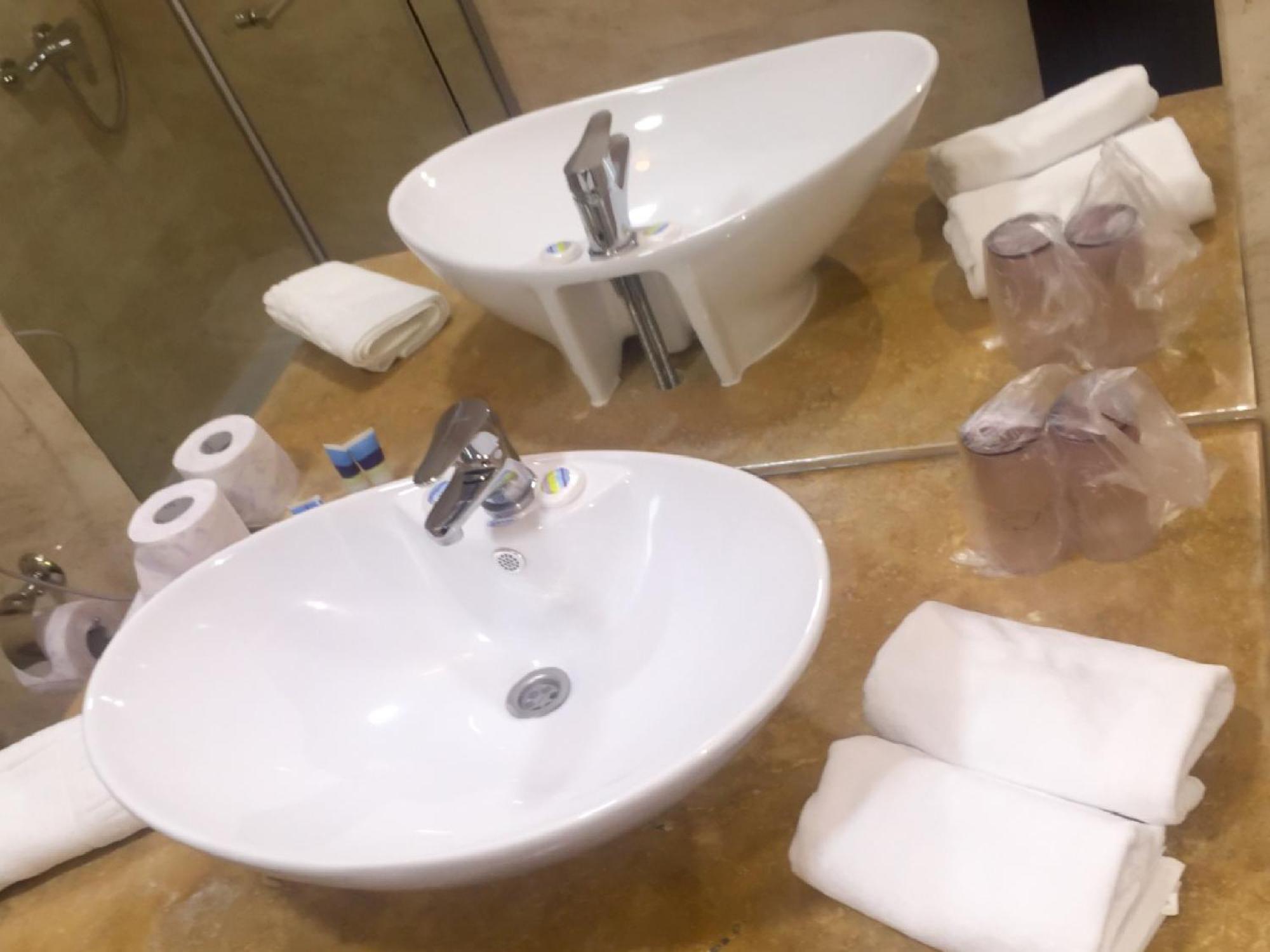 Laura Holiday Hotel Braila Room photo